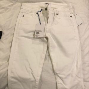 BRAND NEW Paige white skinny jeans size 26